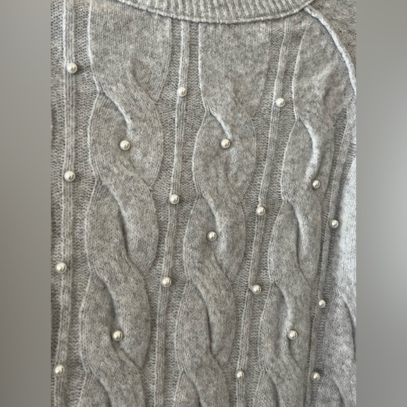 Aerie Oversized Cozy Gray Knit Sweater with Pearl Accents Various Sizes - Picture 6 of 15